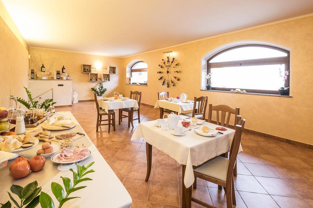 Costa Catterina B&B Castagnito Eksteriør billede