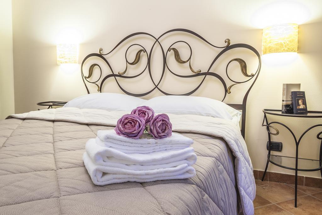 Costa Catterina B&B Castagnito Eksteriør billede