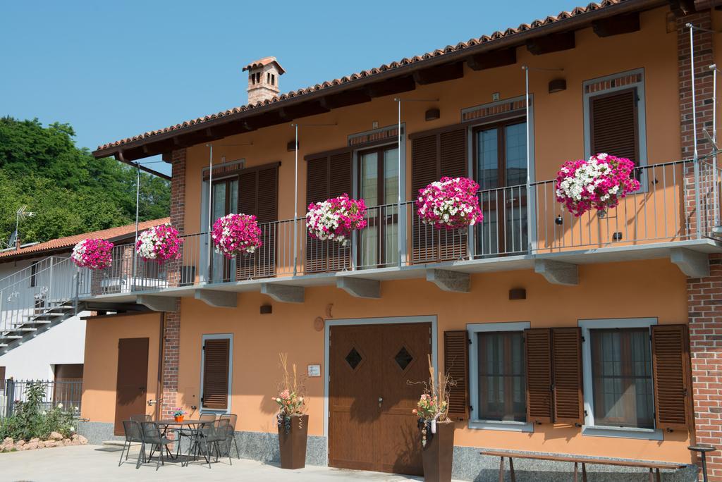 Costa Catterina B&B Castagnito Eksteriør billede